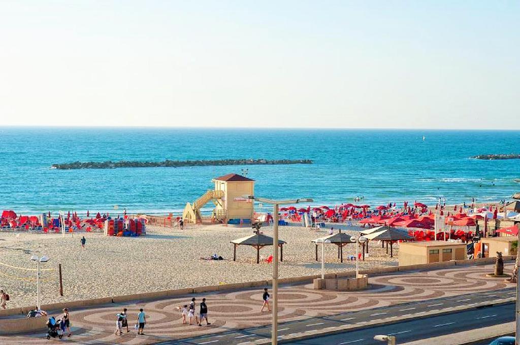 With Sea View And Balcony Facing West By Sea N' Rent Căn hộ Tel Aviv