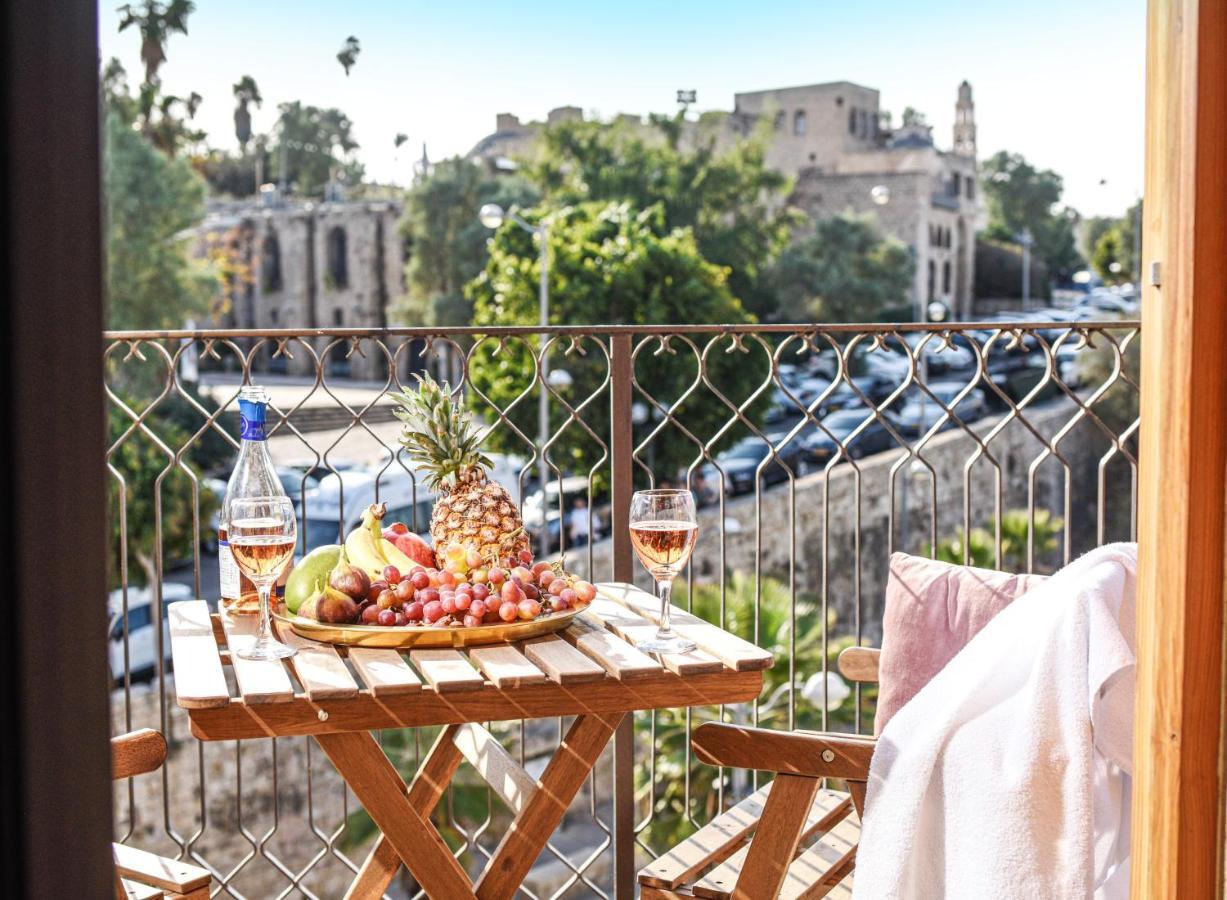 With Sea View And Balcony Facing West By Sea N' Rent Tel Aviv